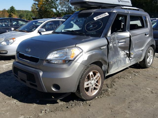 KNDJT2A27A7041421 - 2010 KIA SOUL + GRAY photo 2