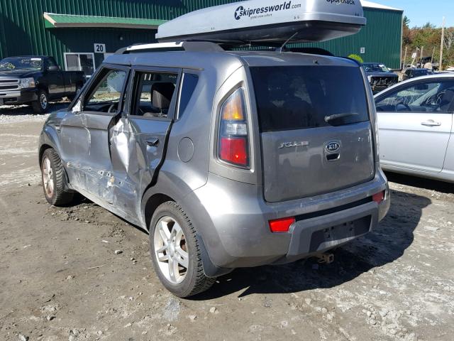 KNDJT2A27A7041421 - 2010 KIA SOUL + GRAY photo 3