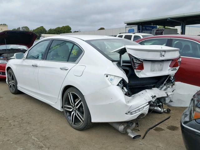 1HGCR3F96GA020723 - 2016 HONDA ACCORD TOU WHITE photo 3