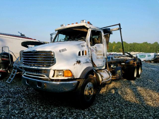 2FZHAZCV17AX99123 - 2007 STERLING TRUCK LT 9500 WHITE photo 2