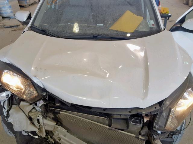 3CZRU5H57GM733642 - 2016 HONDA HR-V EX WHITE photo 7