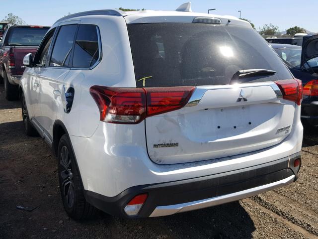 JA4AD3A37HZ014448 - 2017 MITSUBISHI OUTLANDER WHITE photo 3