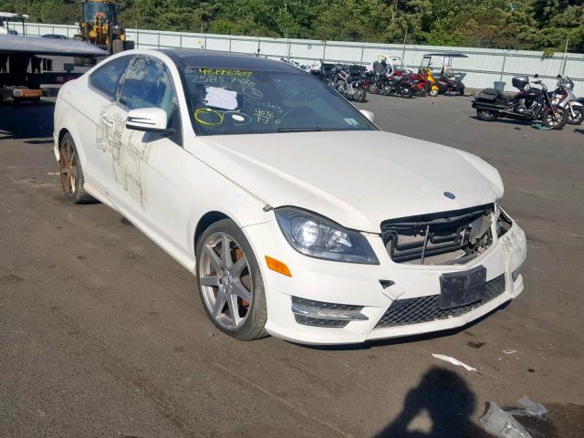 WDDGJ4HB6CF785785 - 2012 MERCEDES-BENZ C 250 WHITE photo 1