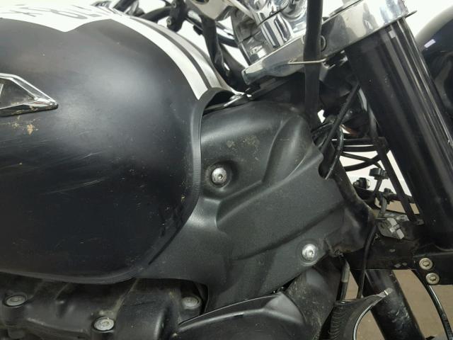 SMTC02L43FJ657998 - 2015 TRIUMPH MOTORCYCLE ROCKET III BLACK photo 17