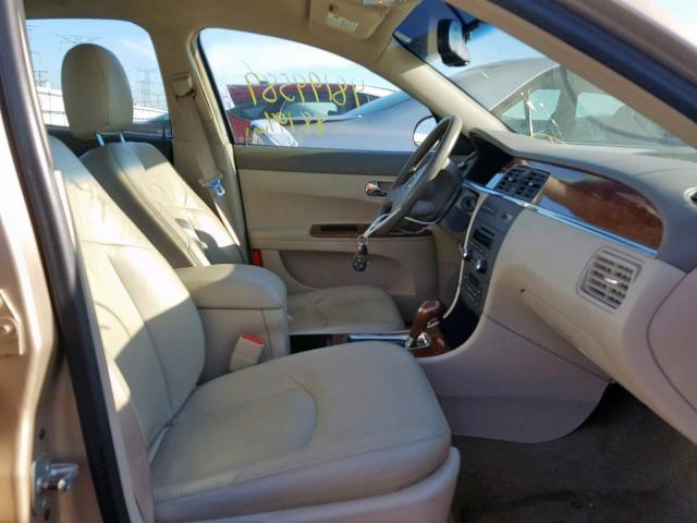 2G4WD532651347915 - 2005 BUICK LACROSSE C GOLD photo 5