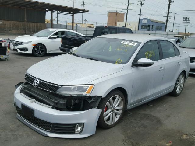 3VW467AJ9CM465388 - 2012 VOLKSWAGEN JETTA GLI SILVER photo 2