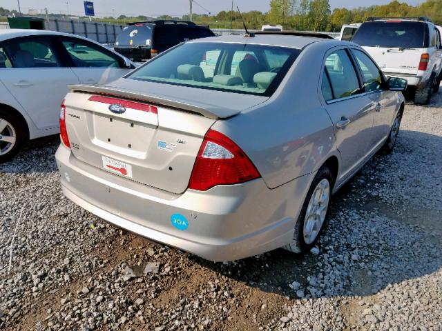 3FAHP0HA4AR129264 - 2010 FORD FUSION SE SILVER photo 4