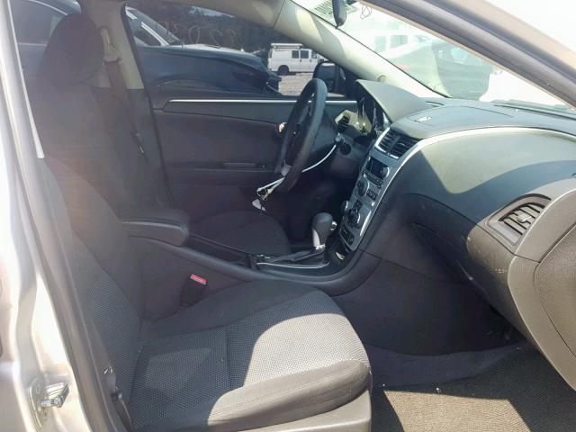 1G1ZC5EU3CF380548 - 2012 CHEVROLET MALIBU 1LT SILVER photo 5