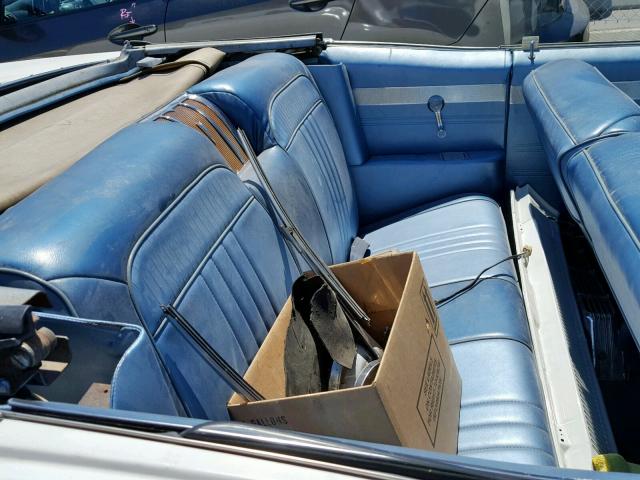 252675D122720 - 1965 PONTIAC CATALINA WHITE photo 6