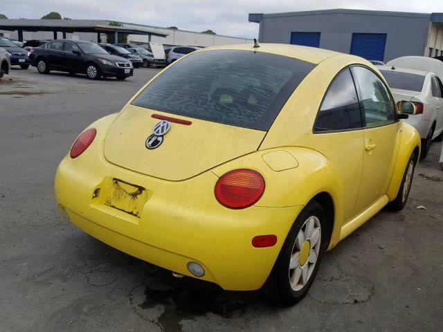 3VWCC21C2YM410698 - 2000 VOLKSWAGEN NEW BEETLE 黄色 照片 4