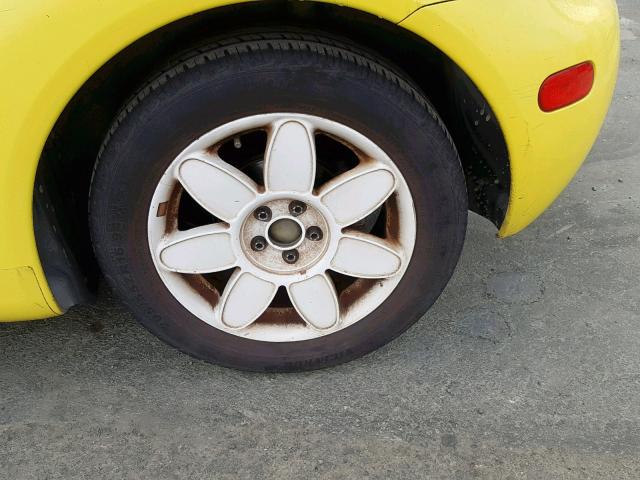 3VWCC21C2YM410698 - 2000 VOLKSWAGEN NEW BEETLE 黄色 照片 9