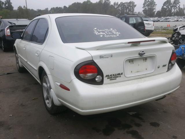 JN1CA31A21T316666 - 2001 NISSAN MAXIMA GXE WHITE photo 3