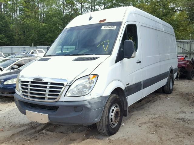 WDYPF445785335950 - 2008 FREIGHTLINER SPRINTER 3 WHITE photo 2