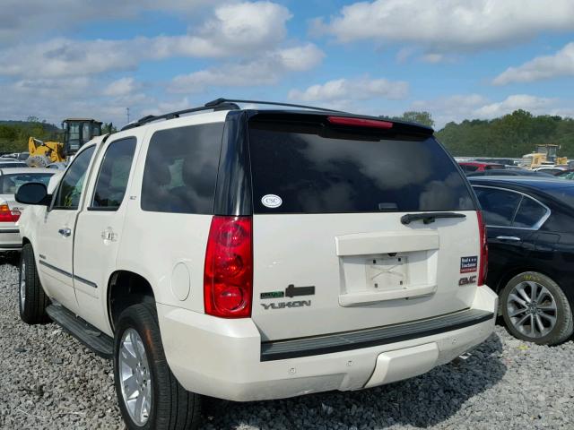 1GKS1CE09BR124156 - 2011 GMC YUKON SLT WHITE photo 3