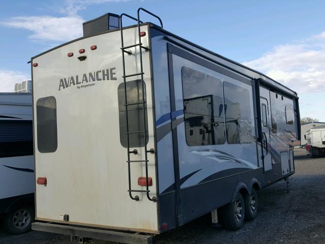 4YDF30026JE761023 - 2018 KEYSTONE AVALANCHE GRAY photo 4