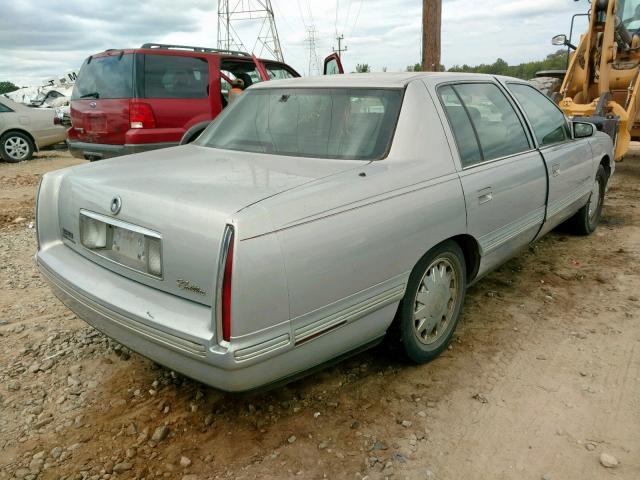 1G6KF5493WU733760 - 1998 CADILLAC DEVILLE CO SILVER photo 4