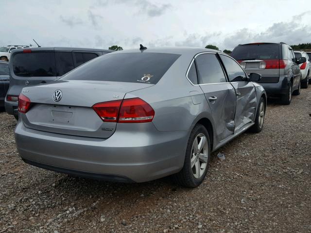 1VWBH7A3XDC009373 - 2013 VOLKSWAGEN PASSAT SE SILVER photo 4