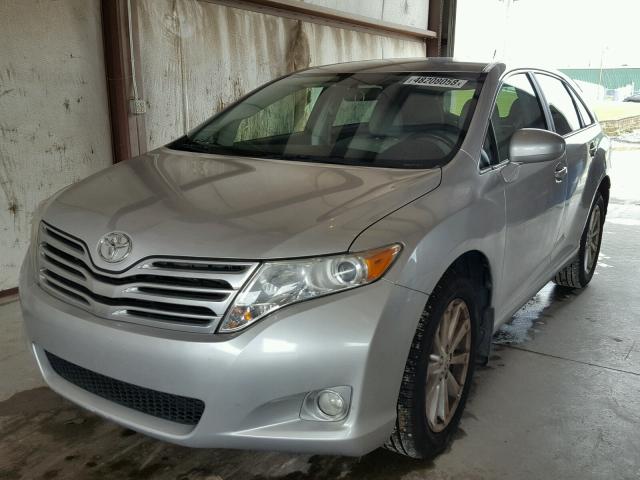 4T3ZE11A59U006455 - 2009 TOYOTA VENZA BASE SILVER photo 2