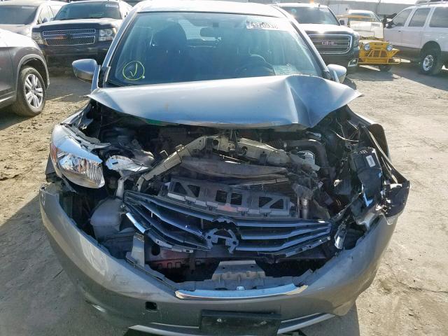 3N1CE2CP3FL437458 - 2015 NISSAN VERSA NOTE GRAY photo 9