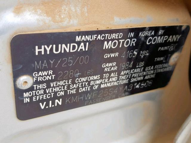 KMHWF25S4YA314508 - 2000 HYUNDAI SONATA GL WHITE photo 10