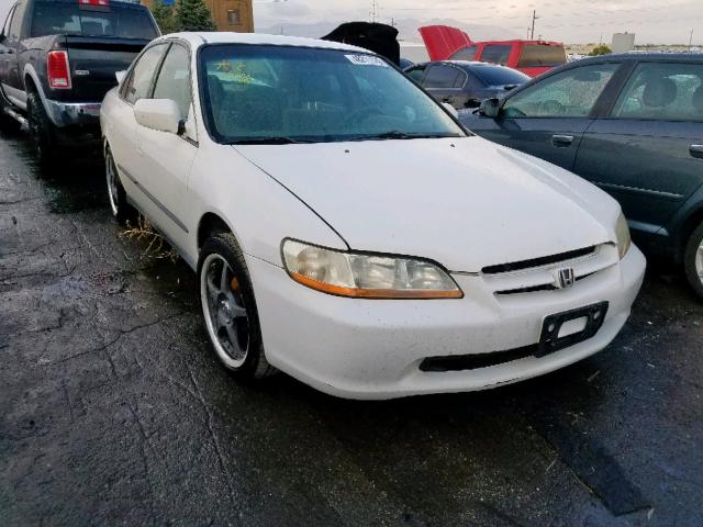 JHMCG5640XC004914 - 1999 HONDA ACCORD LX WHITE photo 1