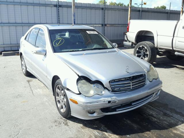 WDBRF61J75A678597 - 2005 MERCEDES-BENZ C 240 SILVER photo 1