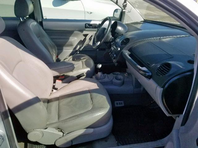 3VWCK21C83M400124 - 2003 VOLKSWAGEN NEW BEETLE ნაცრისფერი ფოტო 5