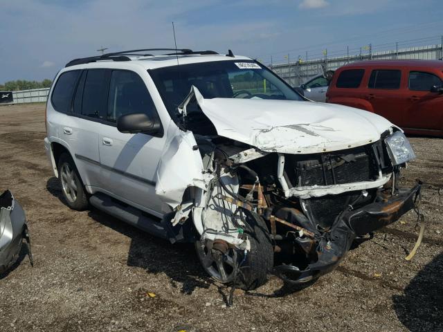 1GKDT13S072164122 - 2007 GMC ENVOY WHITE photo 1