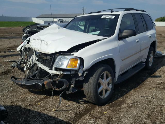 1GKDT13S072164122 - 2007 GMC ENVOY WHITE photo 2