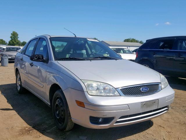 1FAHP34N77W363317 - 2007 FORD FOCUS ZX4 SILVER photo 1