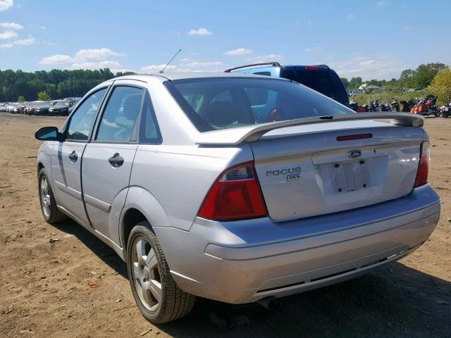 1FAHP34N77W363317 - 2007 FORD FOCUS ZX4 SILVER photo 3