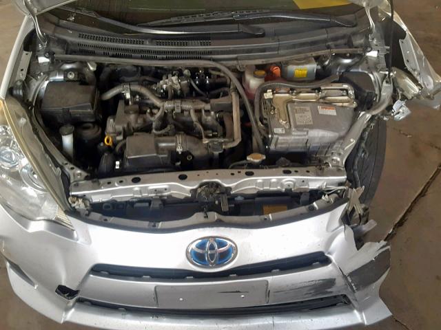 JTDKDTB31E1563422 - 2014 TOYOTA PRIUS C SILVER photo 7