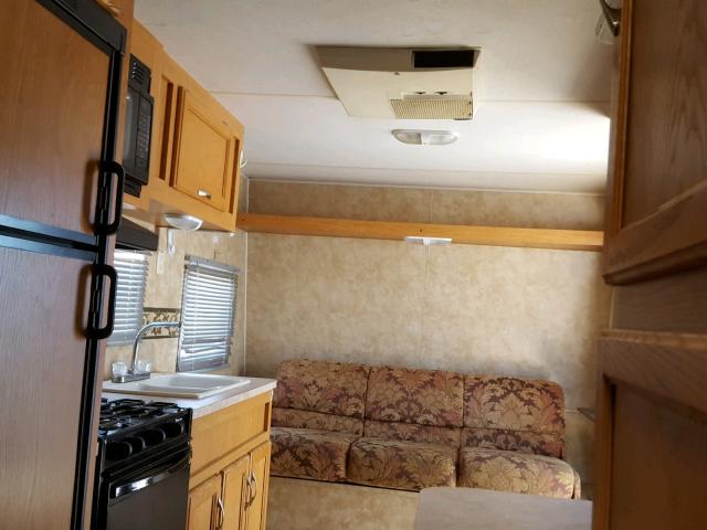 1TC2B139963003249 - 2006 COACH TRAILER WHITE photo 5