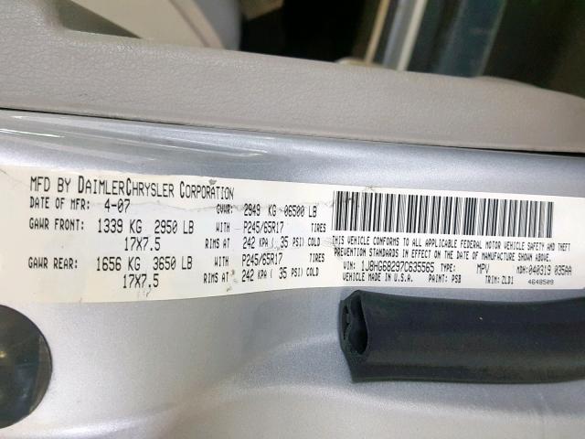 1J8HG68297C635565 - 2007 JEEP COMMANDER SILVER photo 10