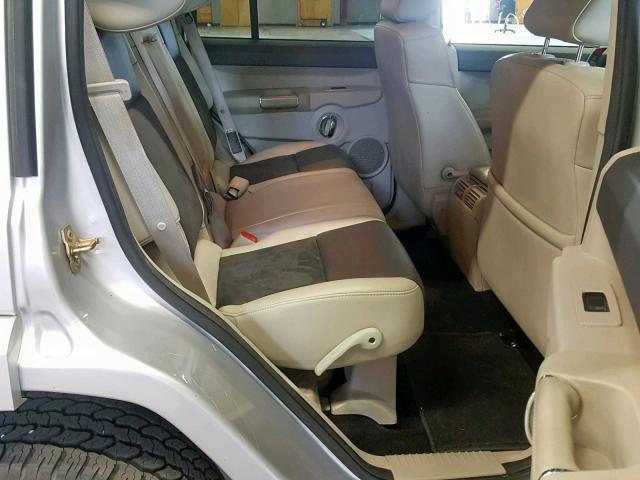 1J8HG68297C635565 - 2007 JEEP COMMANDER SILVER photo 6