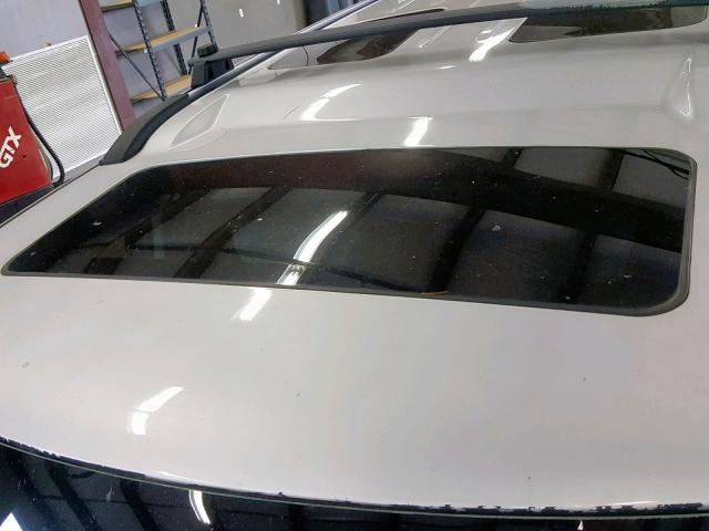 1J8HG68297C635565 - 2007 JEEP COMMANDER SILVER photo 9