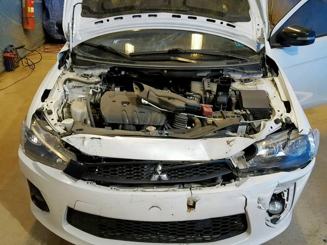 JA32U2FU2HU010387 - 2017 MITSUBISHI LANCER ES WHITE photo 7