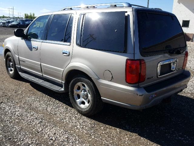 5LMEU27A0YLJ42551 - 2000 LINCOLN NAVIGATOR TAN photo 3