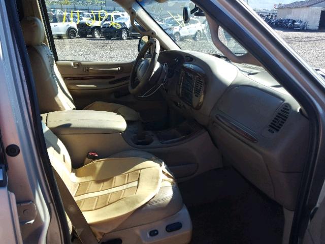 5LMEU27A0YLJ42551 - 2000 LINCOLN NAVIGATOR TAN photo 5