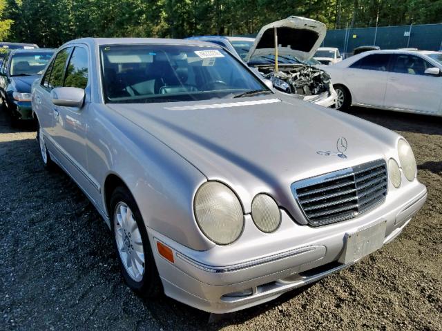 WDBJF65J2YB157020 - 2000 MERCEDES-BENZ E 320 SILVER photo 1