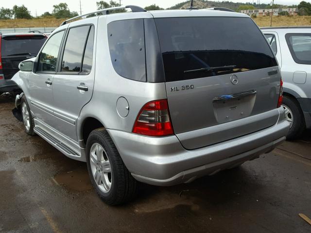 4JGAB57E15A569840 - 2005 MERCEDES-BENZ ML 350 SILVER photo 3