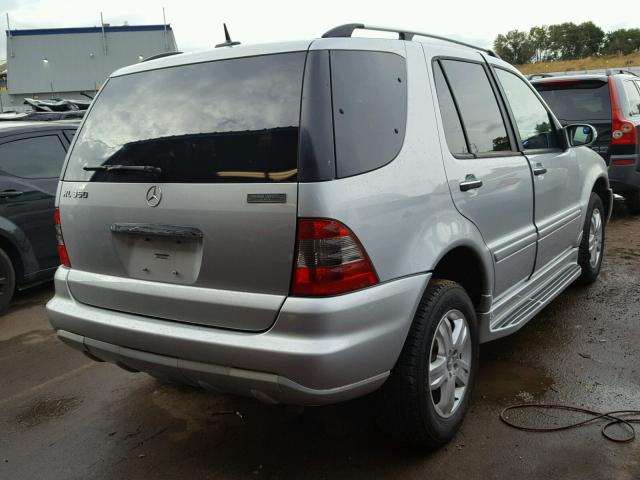 4JGAB57E15A569840 - 2005 MERCEDES-BENZ ML 350 SILVER photo 4