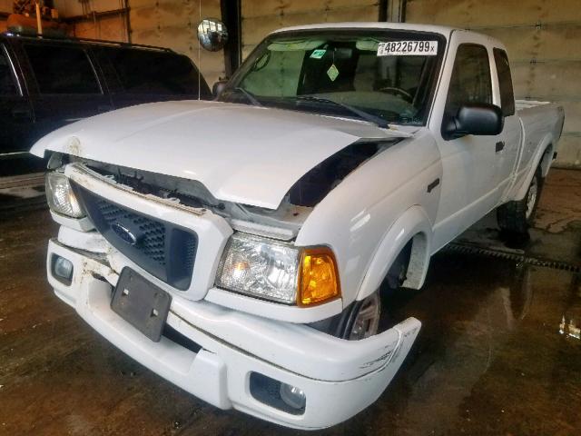 1FTYR14U15PA12636 - 2005 FORD RANGER SUP WHITE photo 2