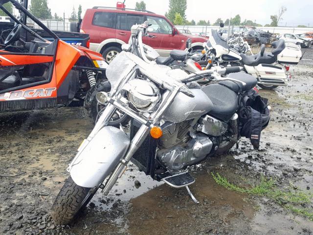 1HFSC52126A300649 - 2006 HONDA VT1300 S SILVER photo 2