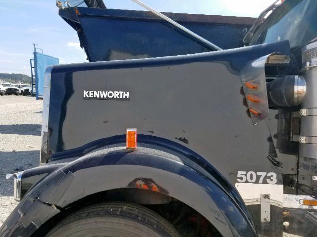 1XKWD49XX5R075513 - 2005 KENWORTH CONSTRUCTI BLACK photo 7