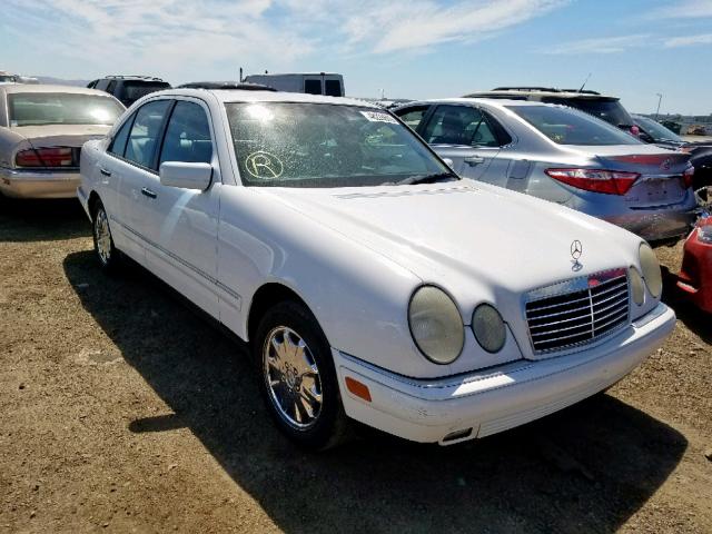 WDBJF65H3XA886144 - 1999 MERCEDES-BENZ E 320 WHITE photo 1