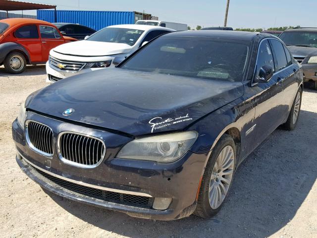 WBAKA8C52CDS99562 - 2012 BMW 750 I BLUE photo 2