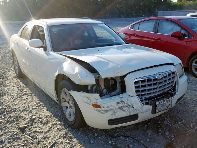 2C3LA43R76H418236 - 2006 CHRYSLER 300 WHITE photo 1