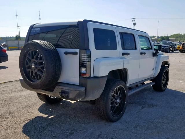 5GTDN136768278129 - 2006 HUMMER H3 WHITE photo 4