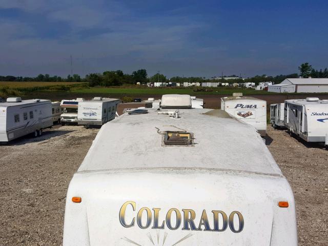 47CFCRR294P650502 - 2004 THOR COLORADO WHITE photo 9